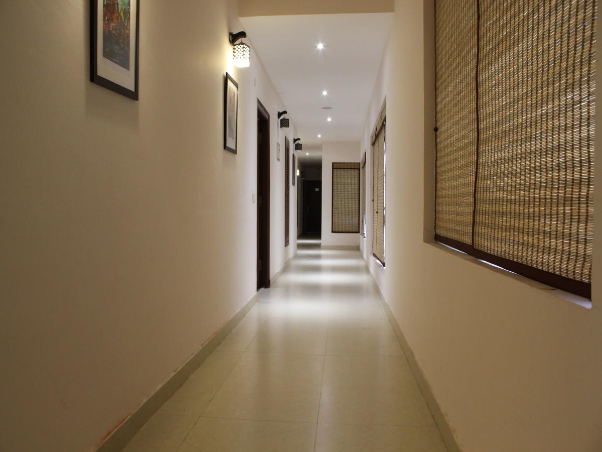 Oyo 2531 Hotel Una Comfort Misty Oak Нейнитал Екстериор снимка